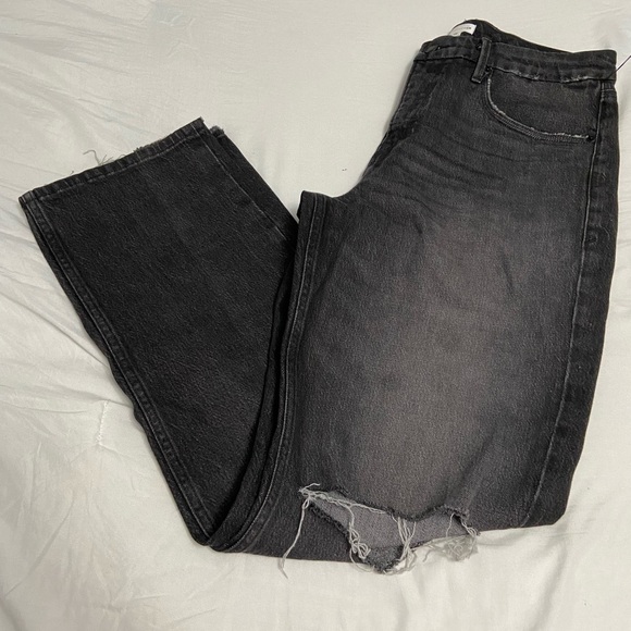 Good American Distressed Jeans - Picture 3 of 3